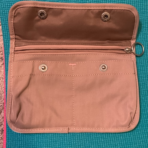 Doughnut | brand new inner pouch - Picture 2 of 8
